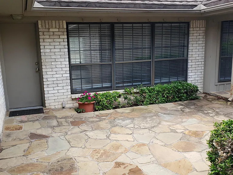 3016 Overton Park Dr W — Photo 36