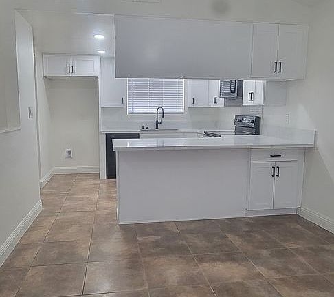 5th image of 3512 S Half Moon Dr