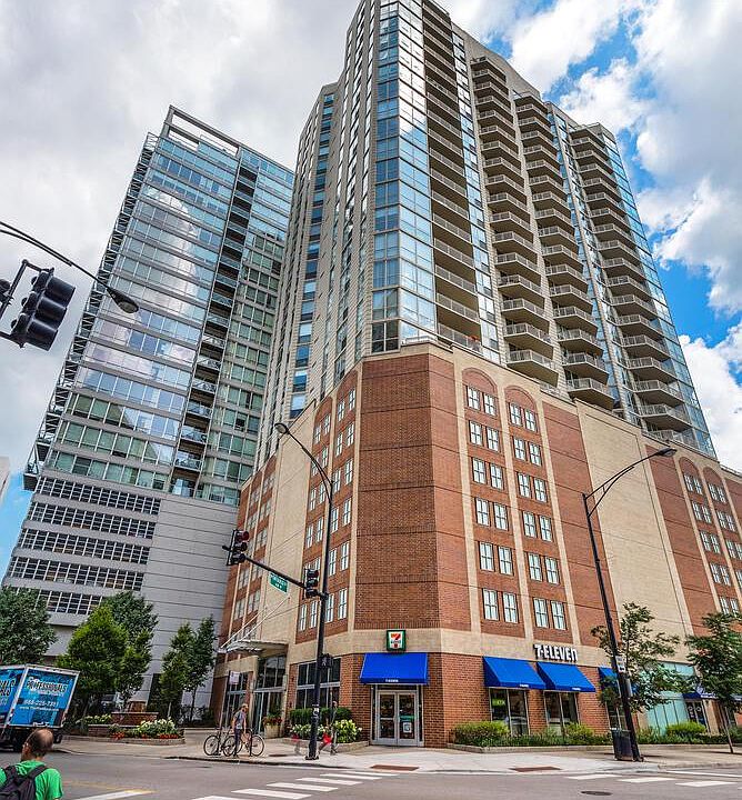 1st image of 645 N Kingsbury St APT 1805