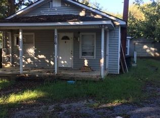 216 Calhoun Ave, Calhoun, GA 30701