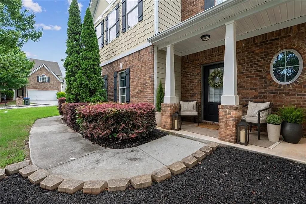5 bed, 4.0 bath, 2931 sqft, $2,800 — Photo 4
