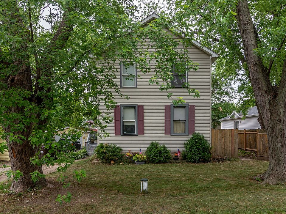 1st image of 4913 Maplehill Dr