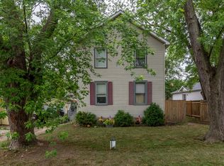 4913 Maplehill Dr, Mccullom Lake, IL 60050