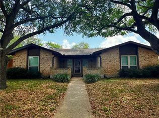 5945 Long Creek Dr, Corpus Christi, TX 78414