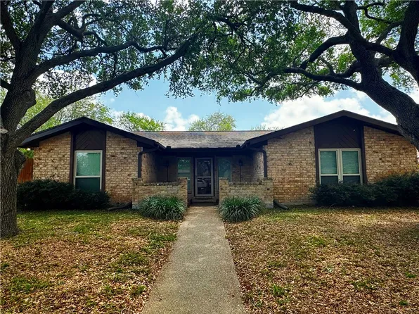 5945 Long Creek Dr, Corpus Christi, TX 78414