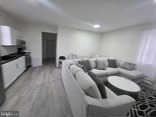 3rd image of 32 E Bacon St