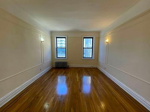 5th image of 42-30 Union St #3C