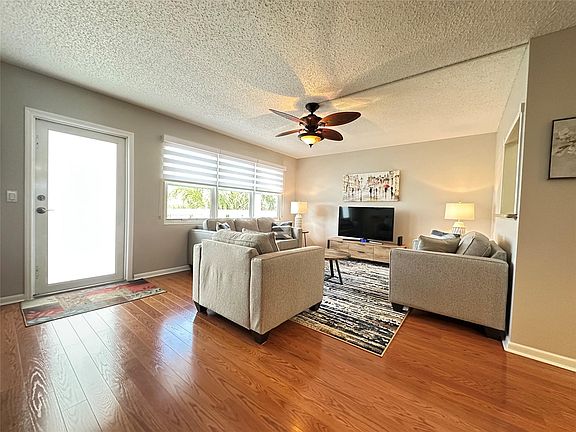 5th image of 3117 Cambridge #3117