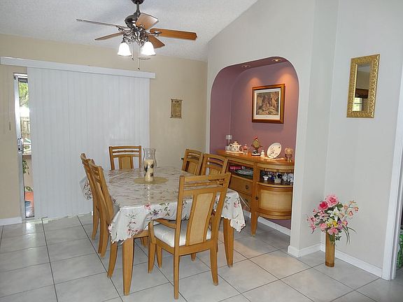 5th image of 1027 Branchwood Dr