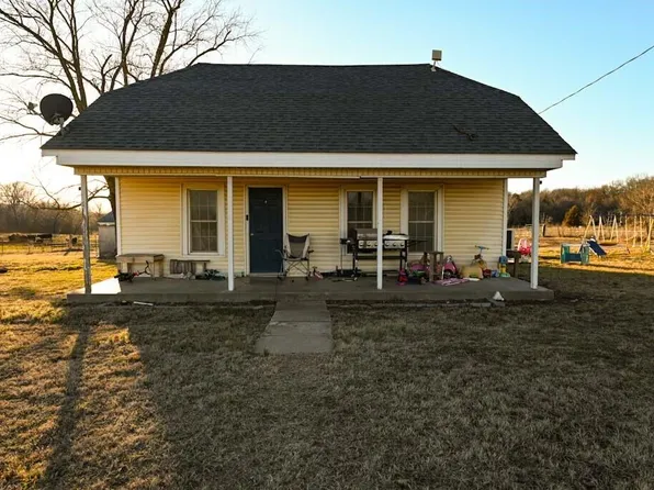 16014 S 2400 Road, Walker, MO 64790