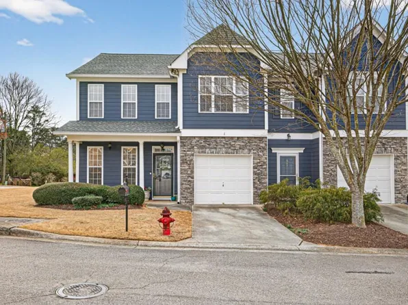 6364 Shoreview Cir, Flowery Branch, GA 30542