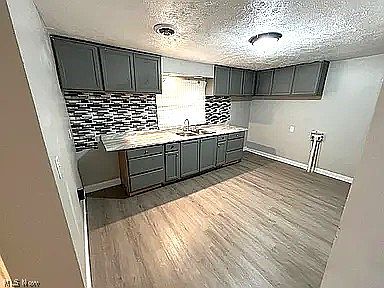 3rd image of 3328 W 61st St