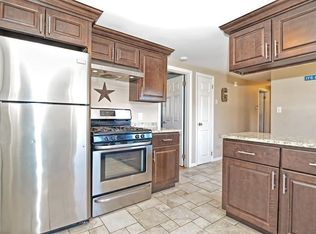 32 Highland Rd, Swansea, MA 02777