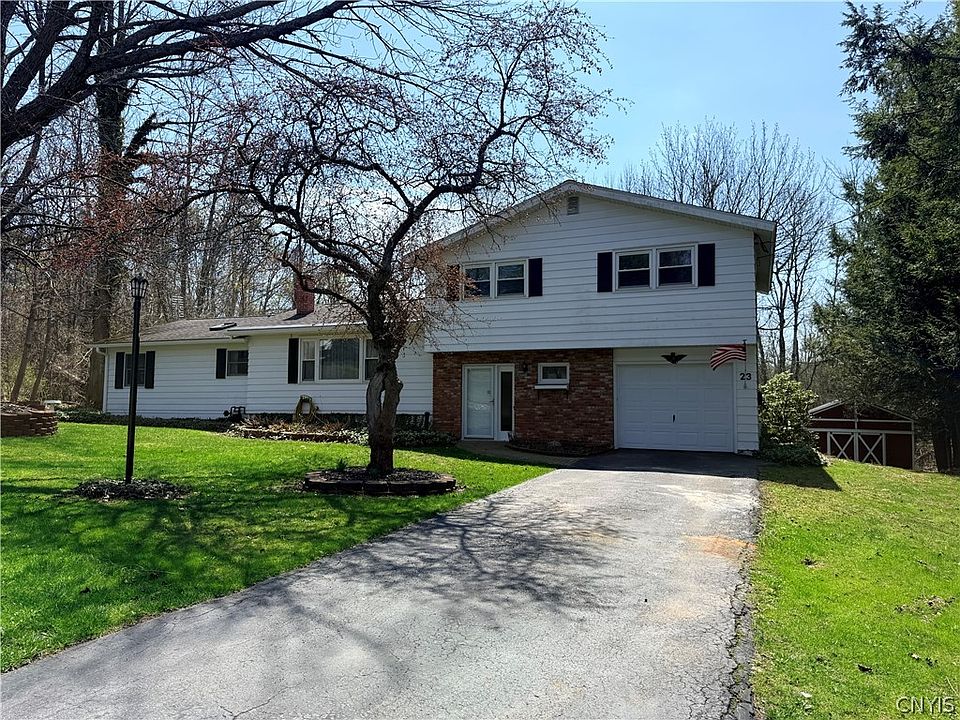 1st image of 23 Candlewood Dr