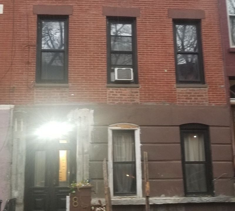 1st image of 87 Waverly Ave #2