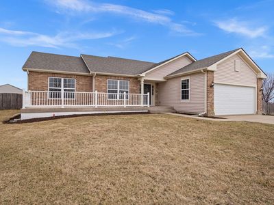 724 Prairie Pond Cir, Malta, IL, 60150