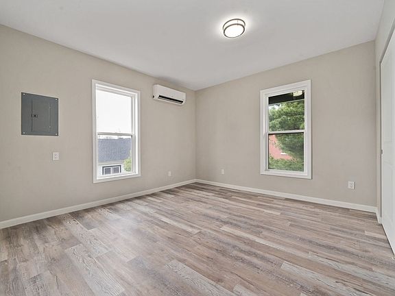 2nd image of 741 Sullivant Ave Suite C