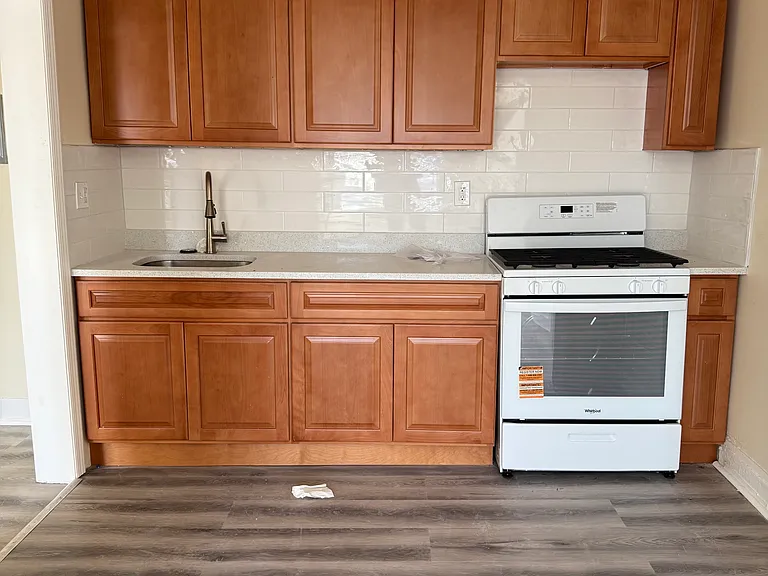 11314 Sutphin Blvd #2F — Photo 1