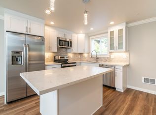 921 2nd Ave #3, Kirkland, WA 98033
