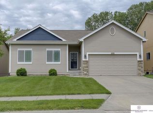 6112 S 190th Ter, Omaha, NE 68135