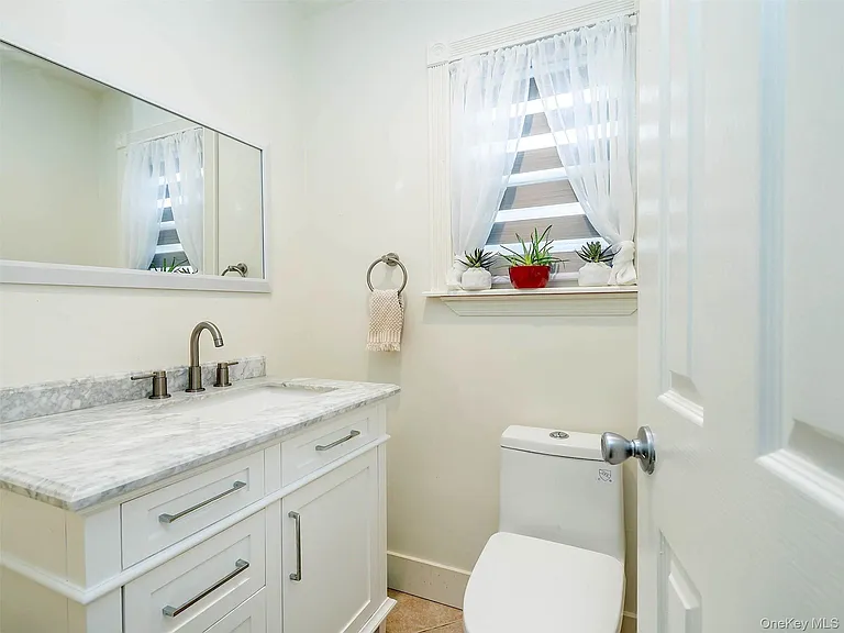 37 Dunwood Rd #B — Photo 13