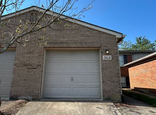 302 Twin Spires Trl, Lexington, KY 40514