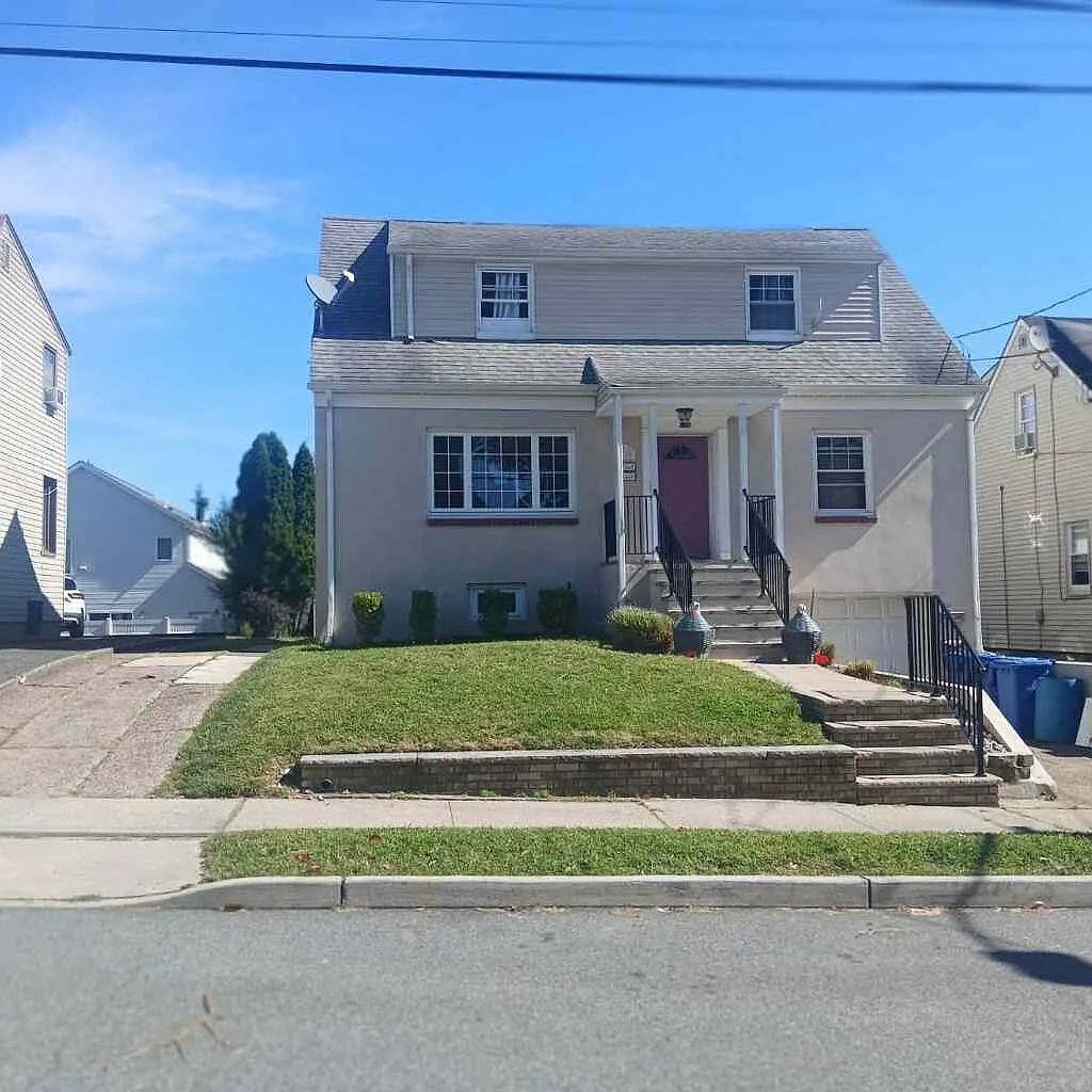 2 bed, $2,600 — Photo 1
