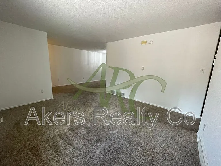 2722 Poplar St #A — Photo 9