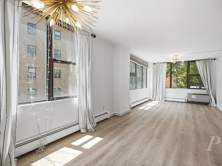 9019 Wall St #2A — Photo 8