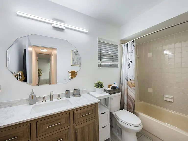 8214 Denise Dr — Photo 25