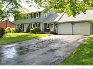 28 Lincoln Way, Windsor, CT 06095