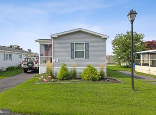 7 Spinning Wheel Ln, Rehoboth Beach, DE 19971