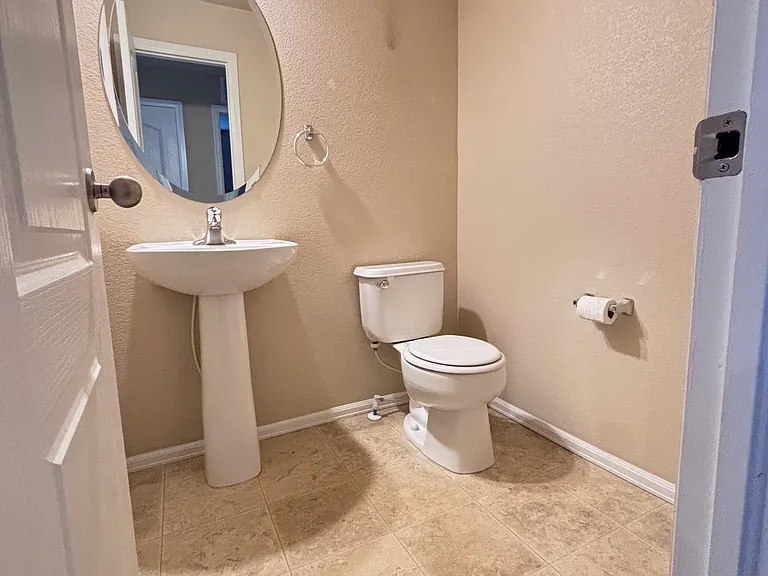 7628 Canyon Oak Dr — Photo 11