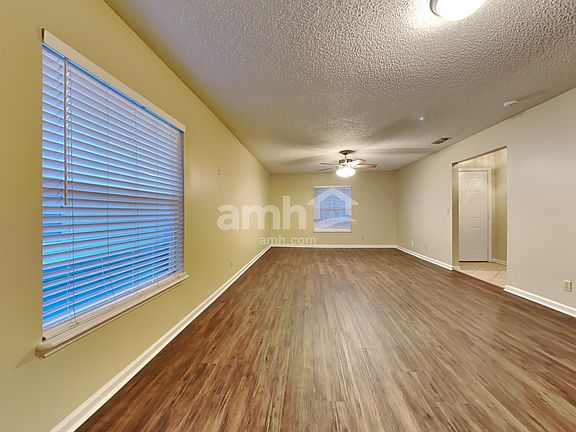 3rd image of 13619 Las Brisas Way