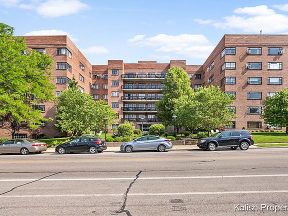 3rd image of 505 Cherry St SE APT 117