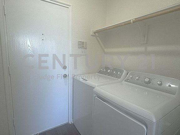 5th image of 2264 Stonebrook Ln