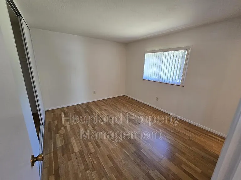 471 Tesota Ct — Photo 7