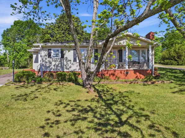 661 Arlington Rd, Greer, SC 29651