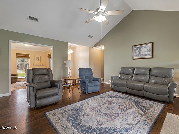 5th image of 813 Bonnet St