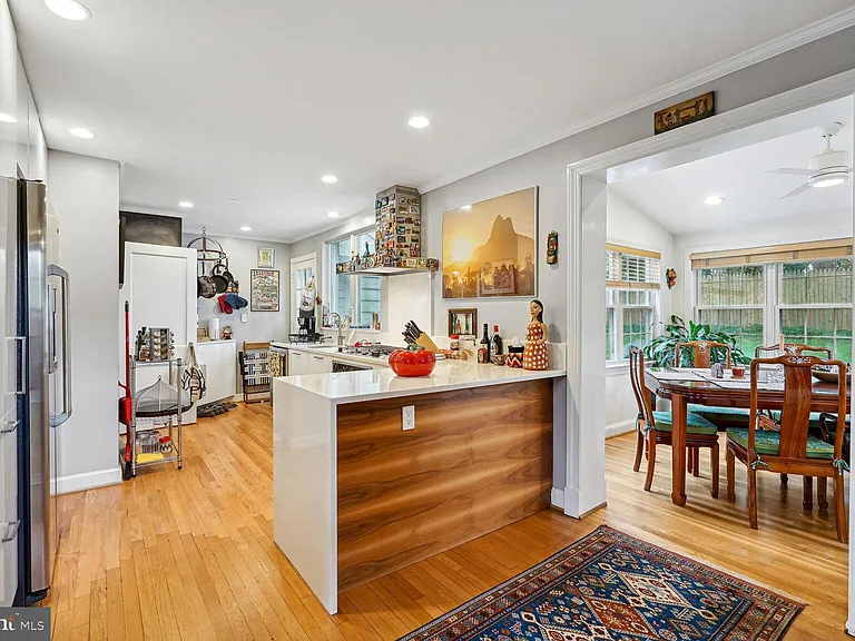 5208 Glenwood Rd — Photo 48