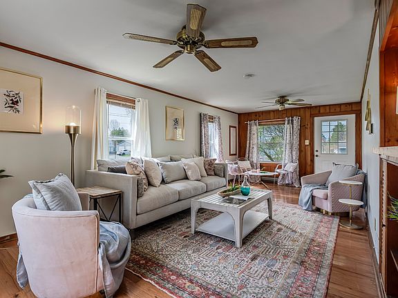 4th image of 311 Downey Ave
