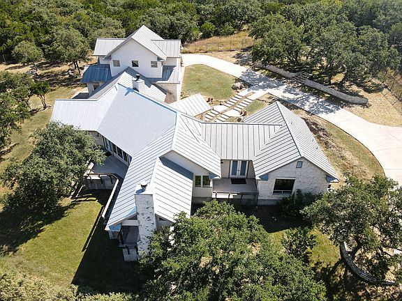 4th image of 21250 Fortaleza Dr