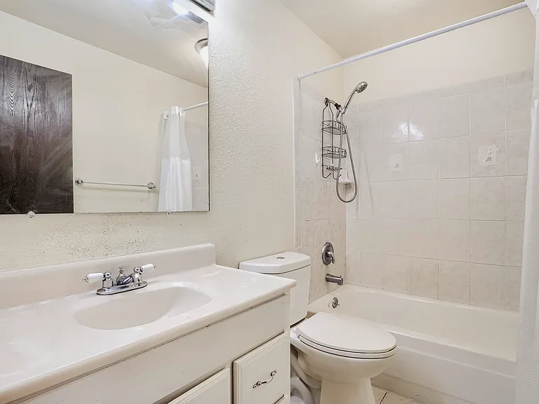 14500 E Evans Pl — Photo 23