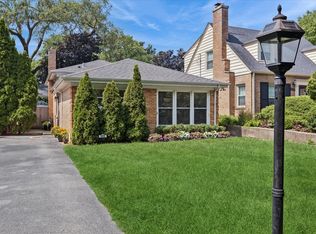 552 Burton Ave, Highland Park, IL 60035