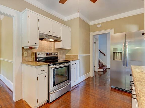 21st image of 618 Parkway Blvd