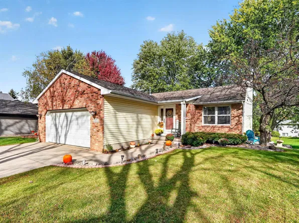 1019 Fountain Dr, Sun Prairie, WI 53590