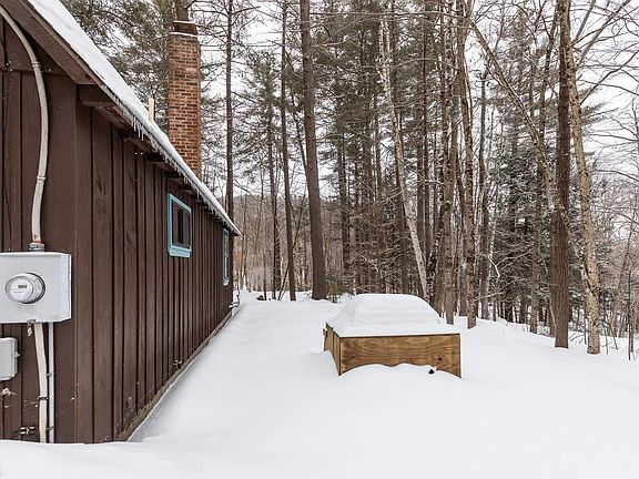 4th image of 1063 Shedd Hill Road