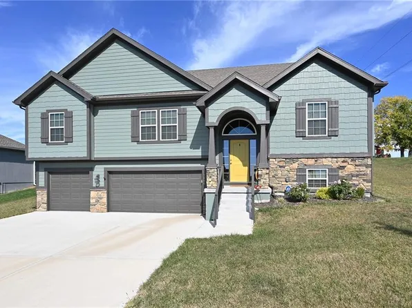 1000 N Poplar Ln, Liberty, MO 64068