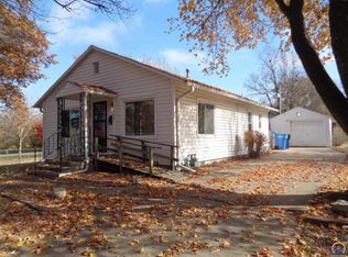 642 SE Gilmore Ave, Topeka, KS 66607