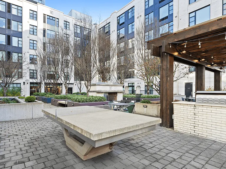 Outdoor Patio Area at The Parker Apartments in Portland, OR 97209